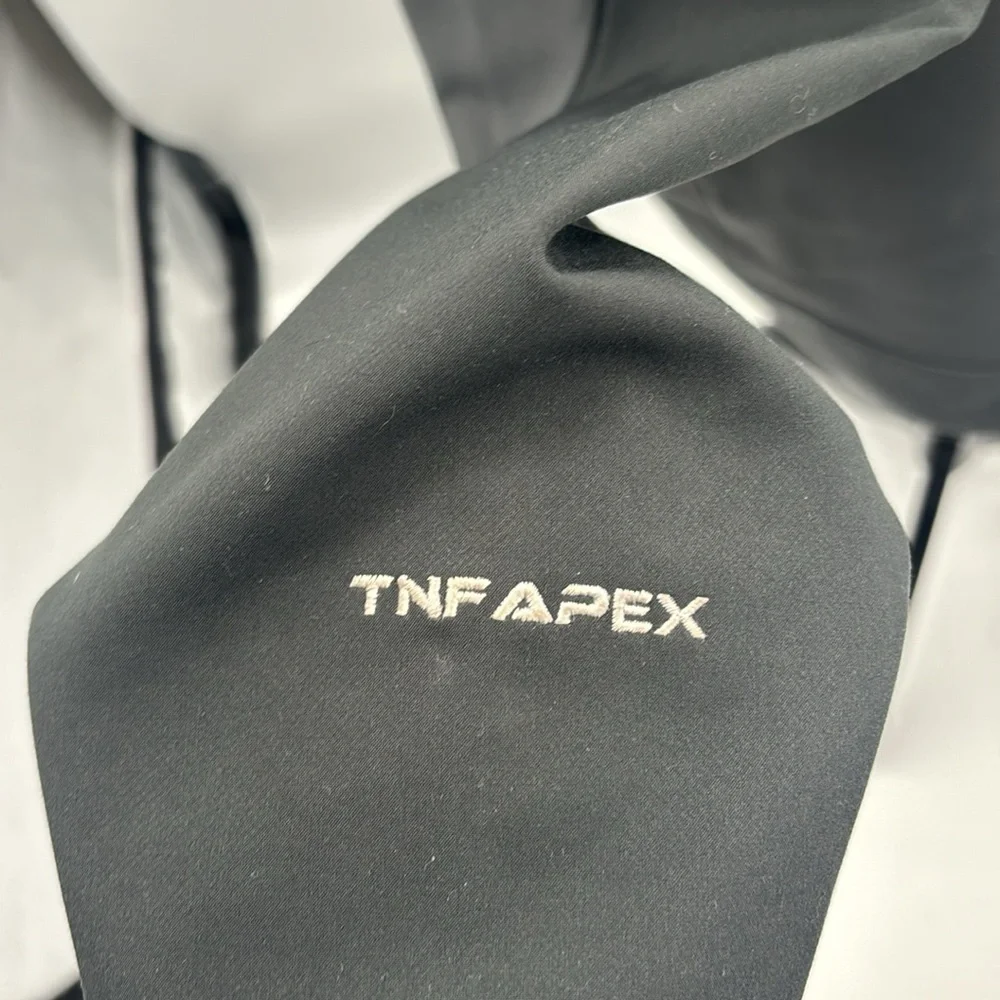 UEC The North Face black TFN APEX black jacket medium